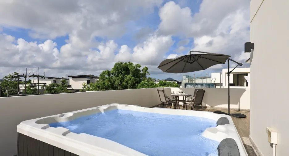 Villa zum Kauf mit 5 Zimmer in Thalang, Phuket