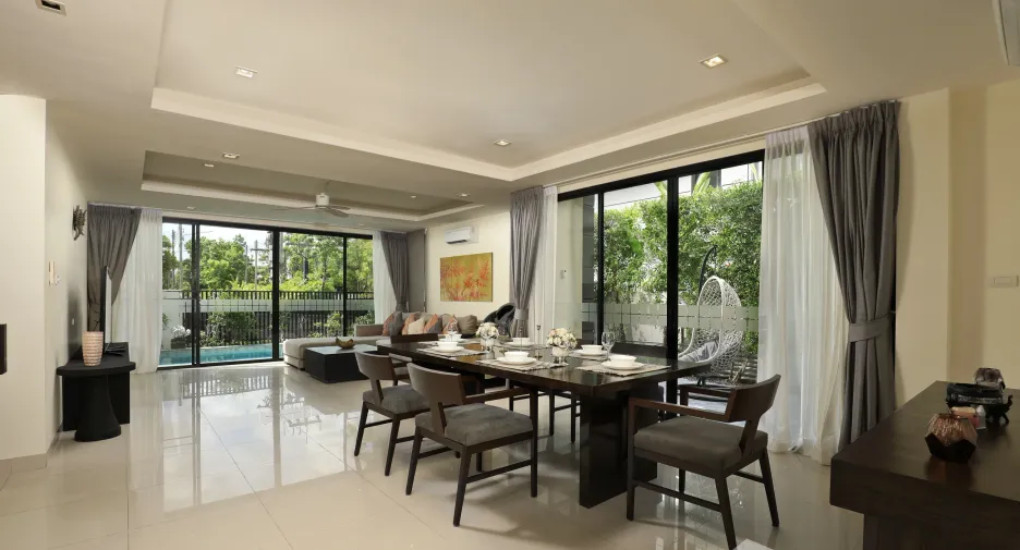 Villa zum Kauf mit 5 Zimmer in Thalang, Phuket