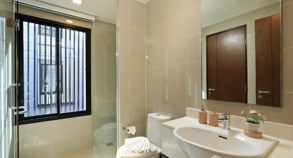 Villa zum Kauf mit 5 Zimmer in Thalang, Phuket