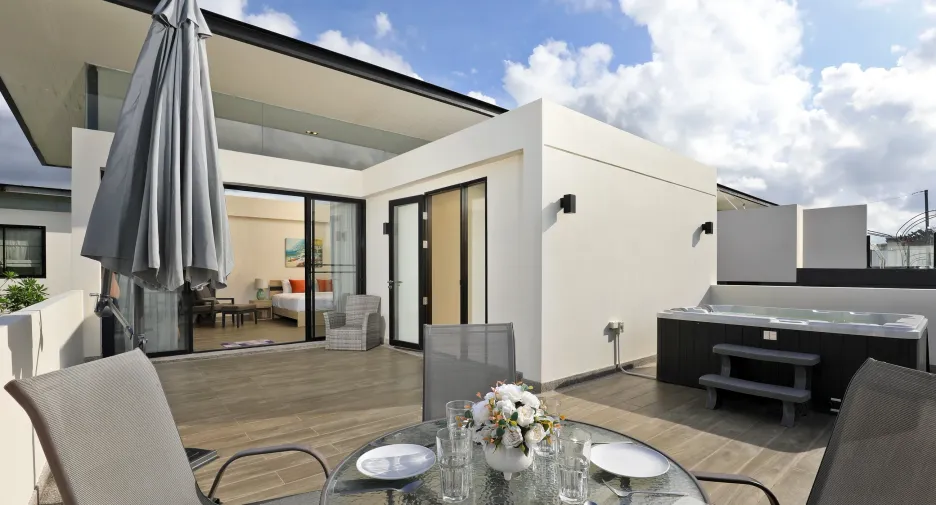 Villa zum Kauf mit 5 Zimmer in Thalang, Phuket