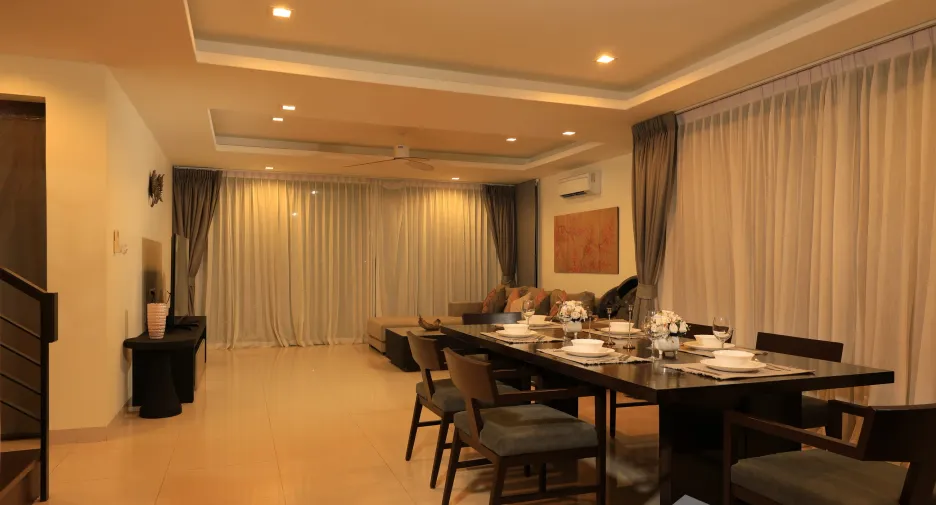 Villa zum Kauf mit 5 Zimmer in Thalang, Phuket