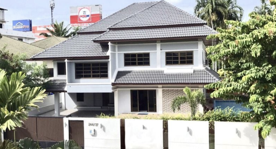 For sale and for rent 5 bedrooms villa in Bang Lamung, Chonburi
