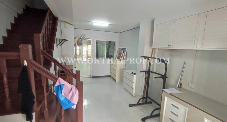 Reihenhaus zum Kauf mit 2 Zimmer in Bang Yai, Nonthaburi