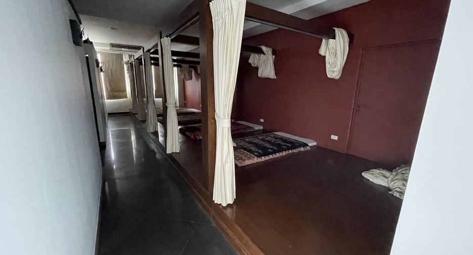 For sale 31 bedrooms hotel in Bang Lamung, Chonburi