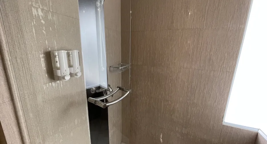 For sale 31 bedrooms hotel in Bang Lamung, Chonburi