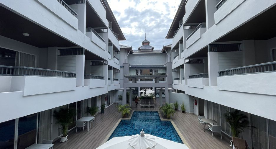 For sale 31 bedrooms hotel in Bang Lamung, Chonburi