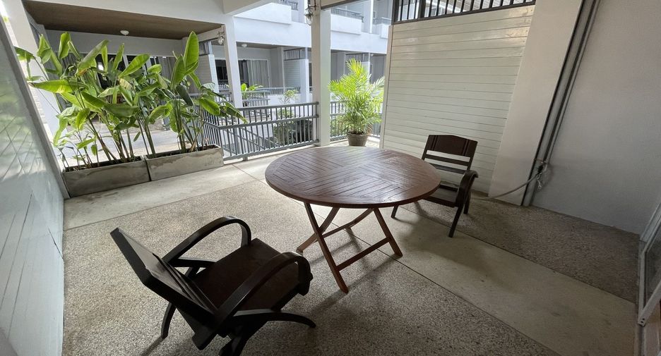 For sale 31 bedrooms hotel in Bang Lamung, Chonburi