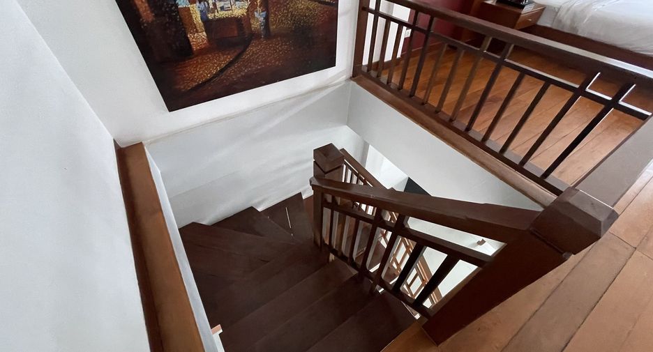 For sale 31 bedrooms hotel in Bang Lamung, Chonburi