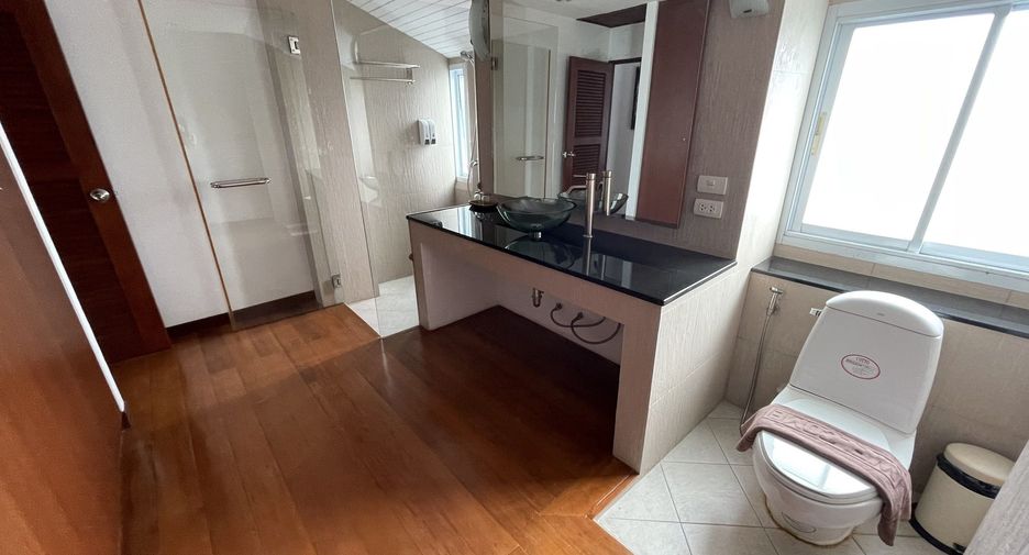For sale 31 bedrooms hotel in Bang Lamung, Chonburi