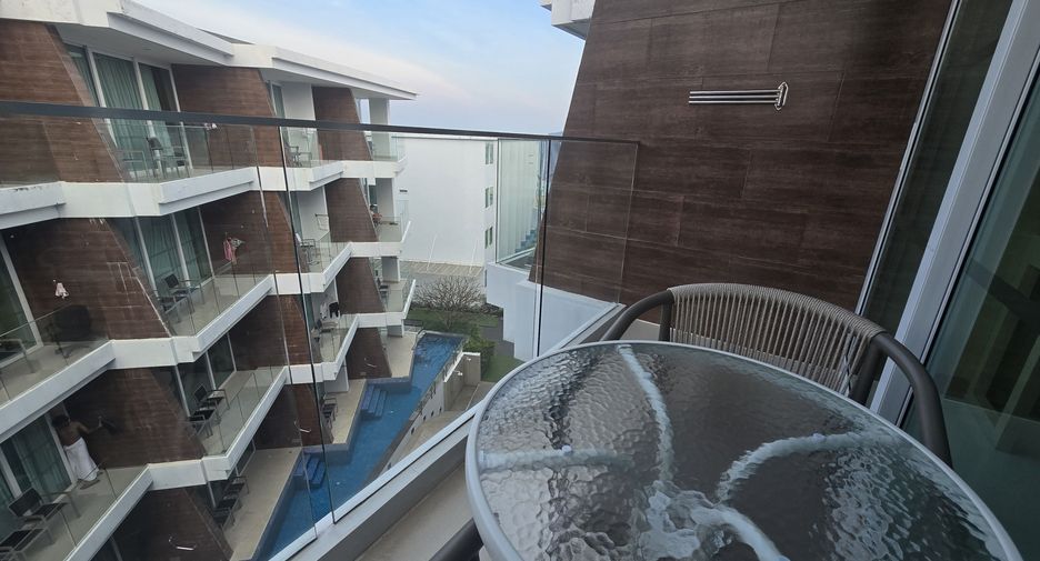 For sale and for rent studio condo in Mueang Phuket, Phuket