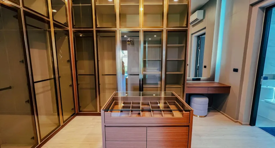 For sale 5 ベッドルーム villa in Bang Lamung, Chonburi
