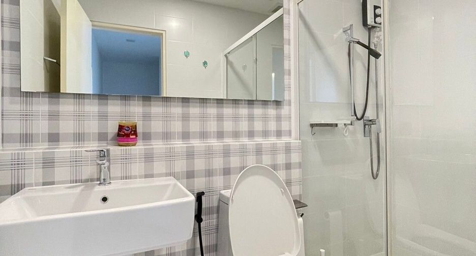 For sale and for rent 3 bedrooms townhouse in Prawet, Bangkok