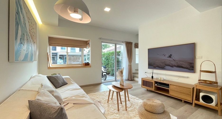 For sale and for rent 3 bedrooms townhouse in Prawet, Bangkok