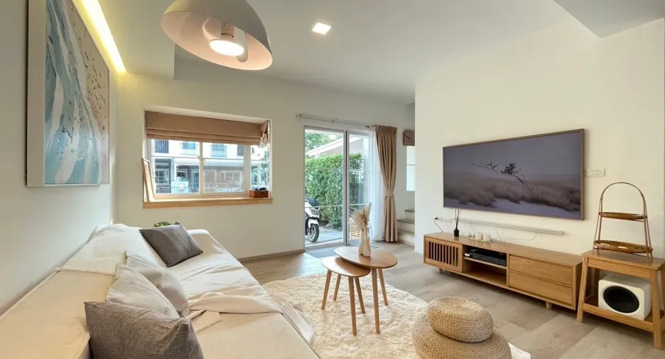 For sale and for rent 3 bedrooms townhouse in Prawet, Bangkok