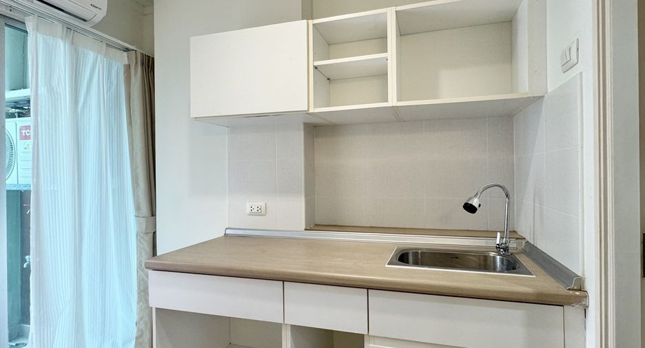 For sale 1 bed condo in Mueang Udon Thani, Udon Thani