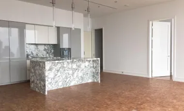 For sale 2 bedrooms condo in Sathon, Bangkok