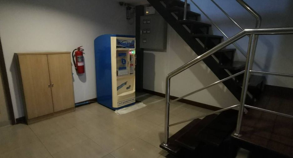 For sale 15 bedrooms retail Space in Chatuchak, Bangkok