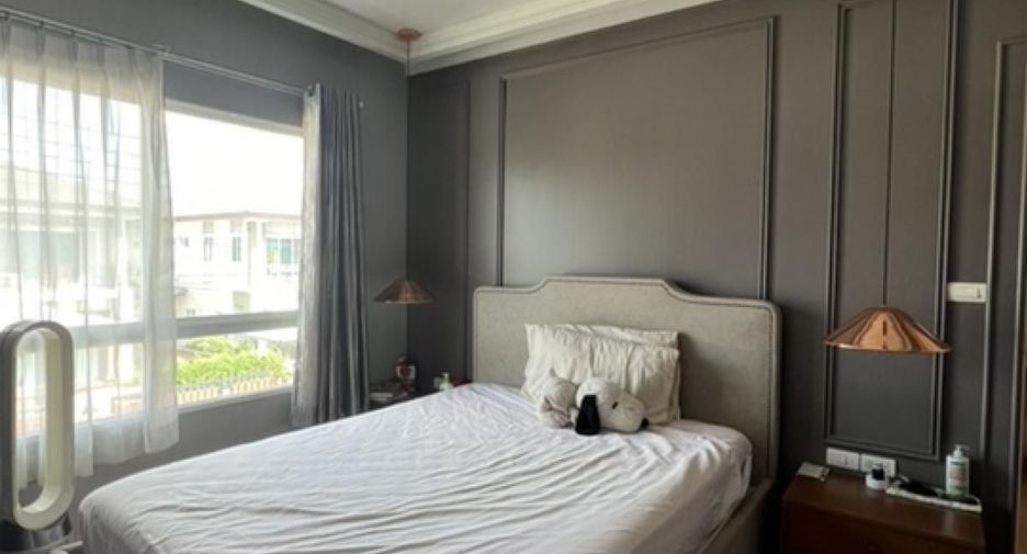 For sale 3 bedrooms house in Krathum Baen, Samut Sakhon
