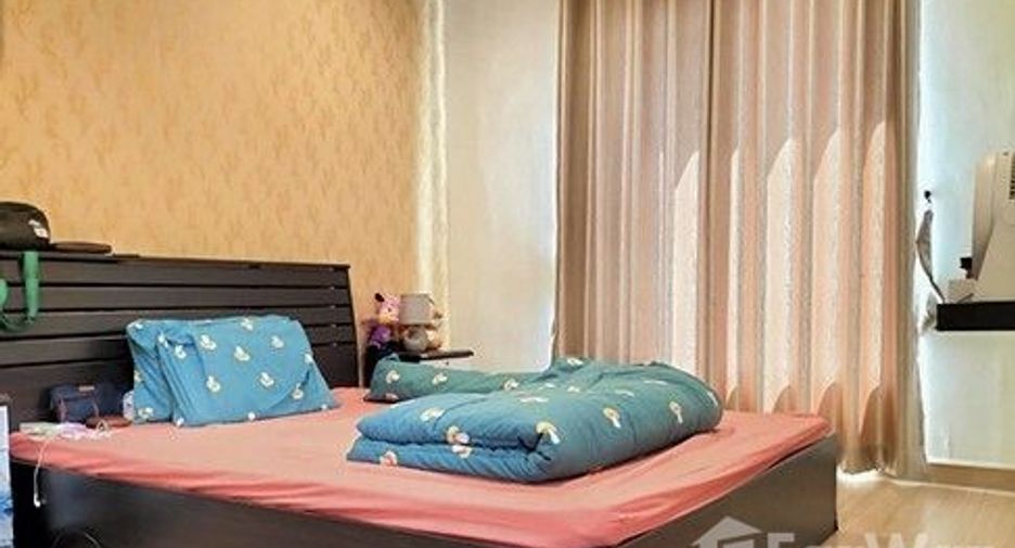 For sale 3 bedrooms townhouse in Don Mueang, Bangkok