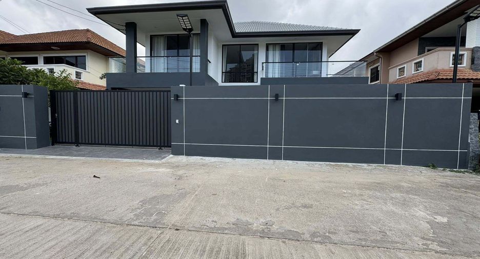 For sale 6 bedrooms villa in Bang Lamung, Chonburi