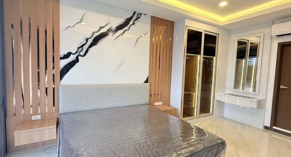 For sale 6 bedrooms villa in Bang Lamung, Chonburi