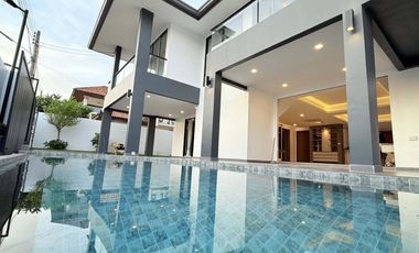 For sale 6 bedrooms villa in Bang Lamung, Chonburi