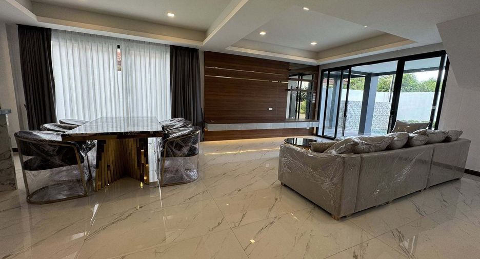 For sale 6 bedrooms villa in Bang Lamung, Chonburi