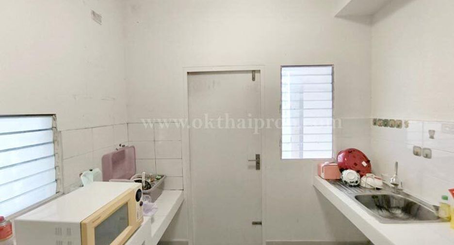 For sale 4 bedrooms house in Mueang Samut Sakhon, Samut Sakhon