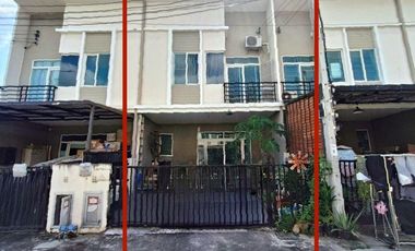 For sale 3 bedrooms townhouse in Don Mueang, Bangkok