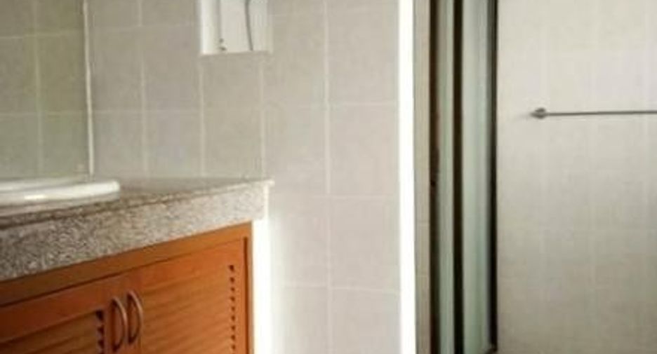 For rent 3 bedrooms house in Bang Lamung, Chonburi