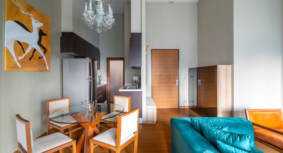 For sale 3 bedrooms condo in Watthana, Bangkok