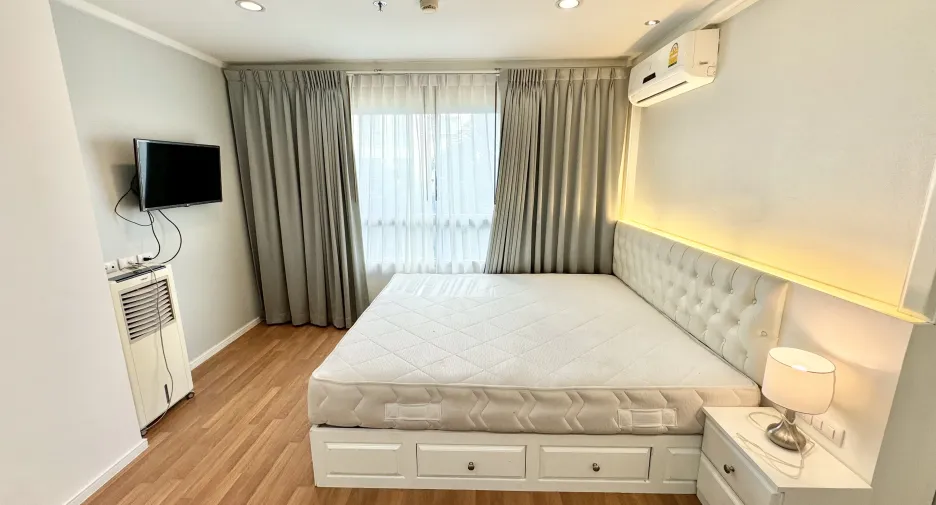 For rent 1 bed condo in Mueang Udon Thani, Udon Thani