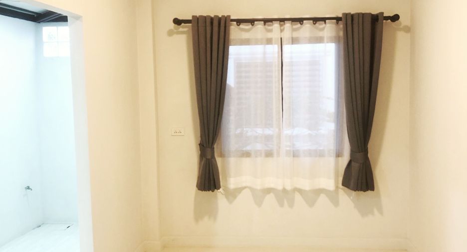 Haus zum Kauf mit 2 Zimmer in Si Racha, Chonburi