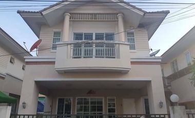 À vendre et à louer 3 chambres maison à Phasi Charoen, Bangkok
