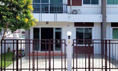 For rent 3 bedrooms townhouse in Bang Lamung, Chonburi