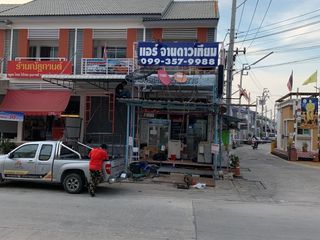 For sale 5 bedrooms retail Space in Bang Phli, Samut Prakan