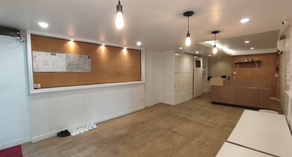 For sale and for rent 12 bedrooms retail Space in Sathon, Bangkok