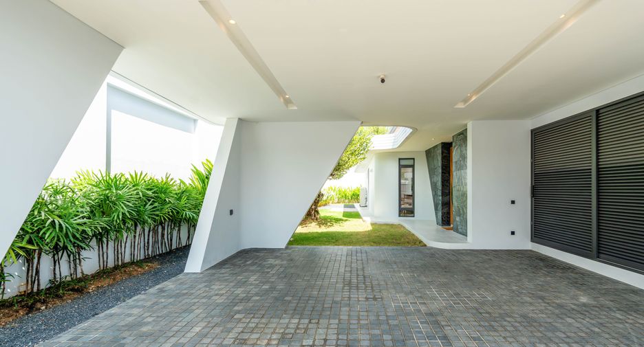 For rent 4 bedrooms villa in Thalang, Phuket