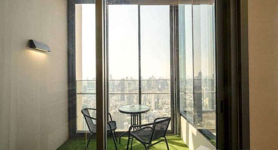 For sale 3 bedrooms condo in Watthana, Bangkok