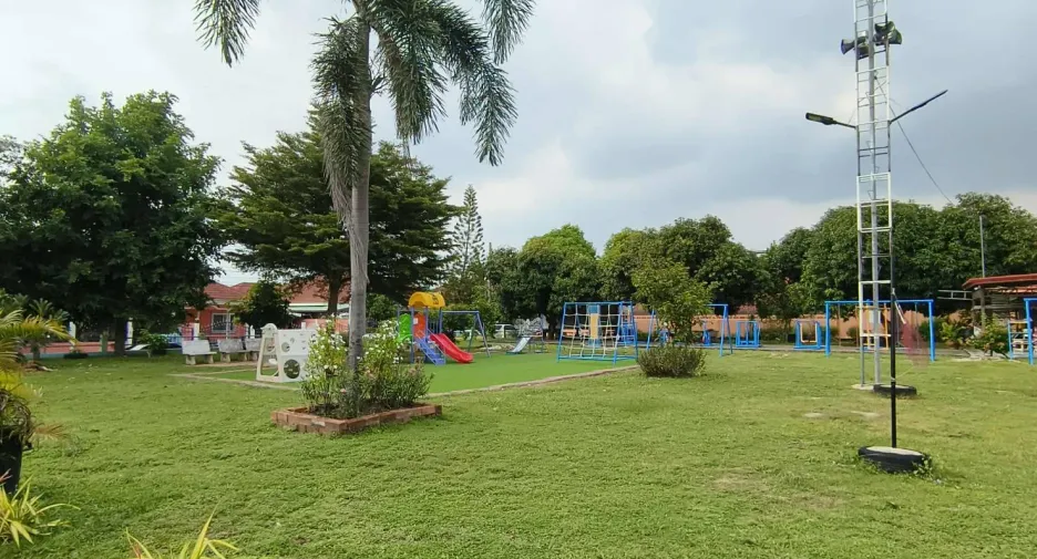 For sale and for rent 4 bedrooms house in Bang Lamung, Chonburi