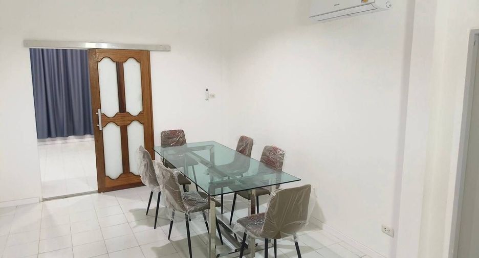 For sale and for rent 4 bedrooms house in Bang Lamung, Chonburi