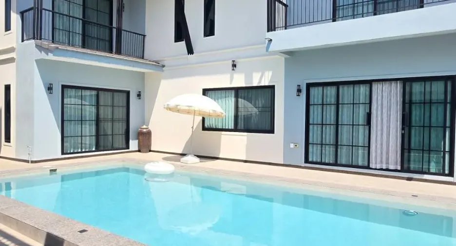 For sale and for rent 5 bedrooms villa in Bang Lamung, Chonburi