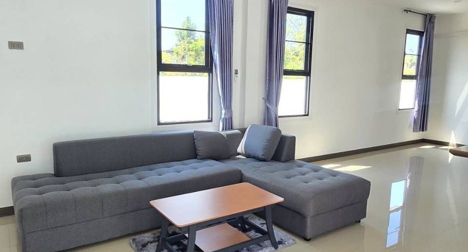 Villa zum Kauf und zur Miete mit 5 Zimmer in Bang Lamung, Chonburi