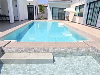 Villa zum Kauf und zur Miete mit 5 Zimmer in Bang Lamung, Chonburi