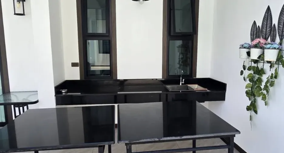For sale and for rent 5 bedrooms villa in Bang Lamung, Chonburi