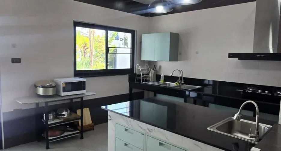 For sale and for rent 5 bedrooms villa in Bang Lamung, Chonburi