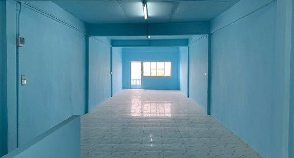 For sale 4 bedrooms retail Space in Bang Khae, Bangkok