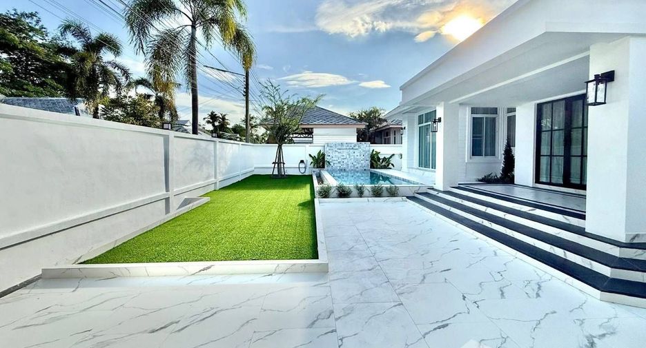 For sale and for rent 3 bedrooms villa in Bang Lamung, Chonburi