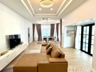 Villa en venta y en alquiler de 3 habitaciones en Bang Lamung, Chonburi