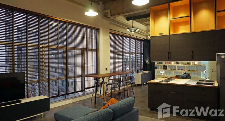For sale 1 bed condo in Huai Khwang, Bangkok